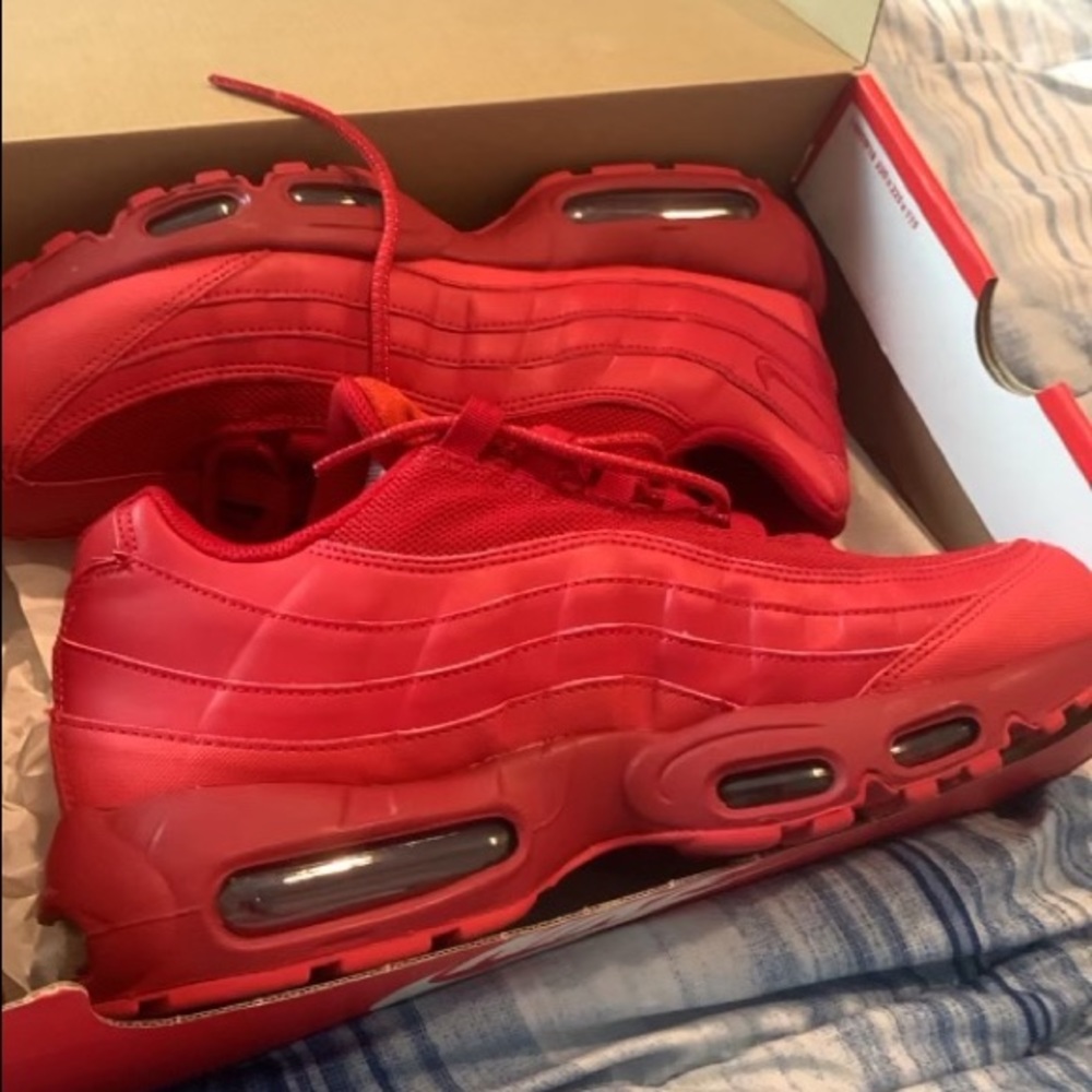 air max 95 triple red